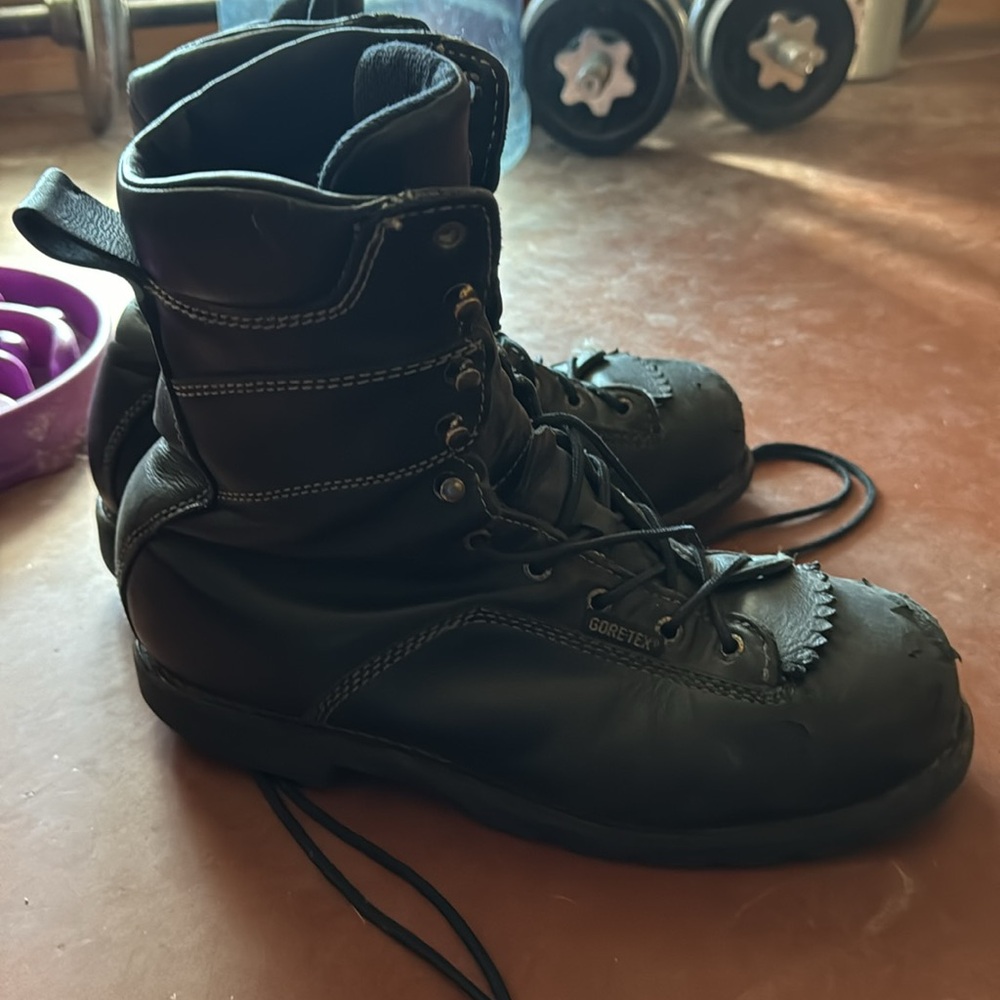 Red wing gore Tex boots - Picture 5 of 6
